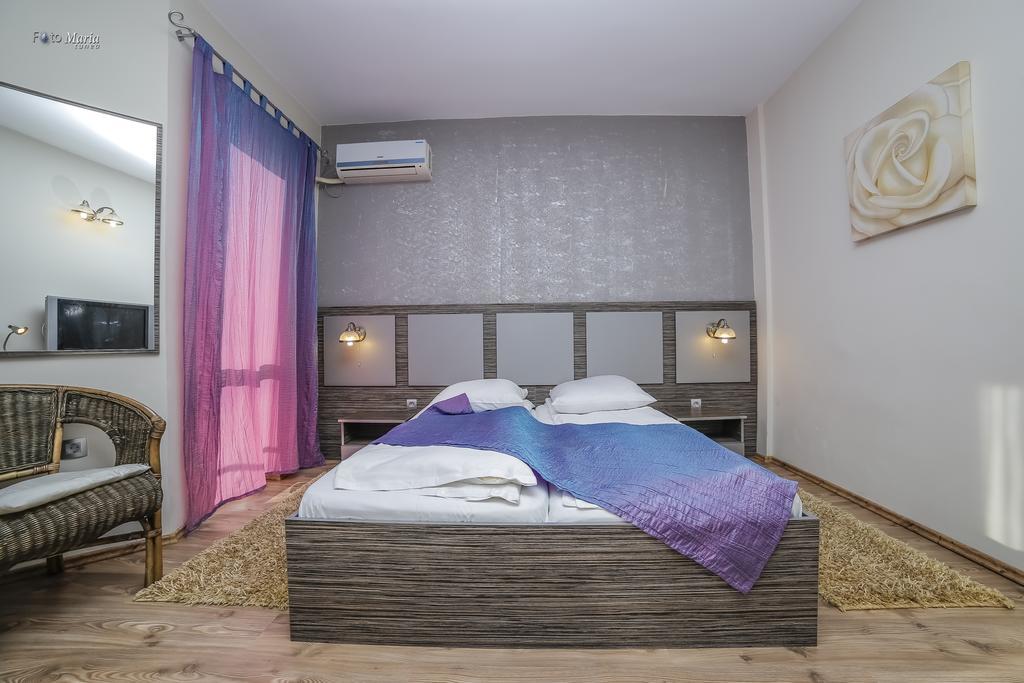 Hotel Golden Spirit Baile Herculane Bilik gambar