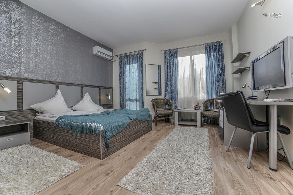 Hotel Golden Spirit Baile Herculane Bilik gambar