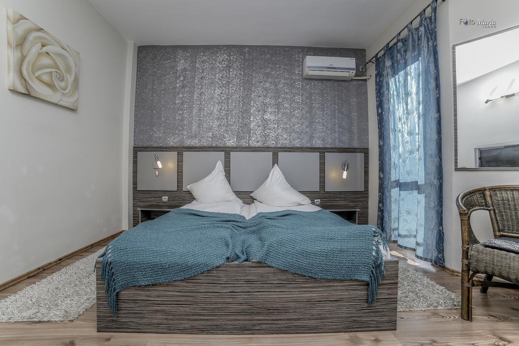 Hotel Golden Spirit Baile Herculane Bilik gambar